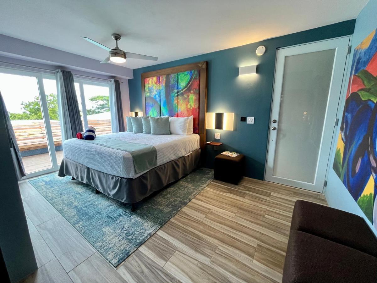 Old Crow Hotel And Suites بييكيس المظهر الخارجي الصورة
