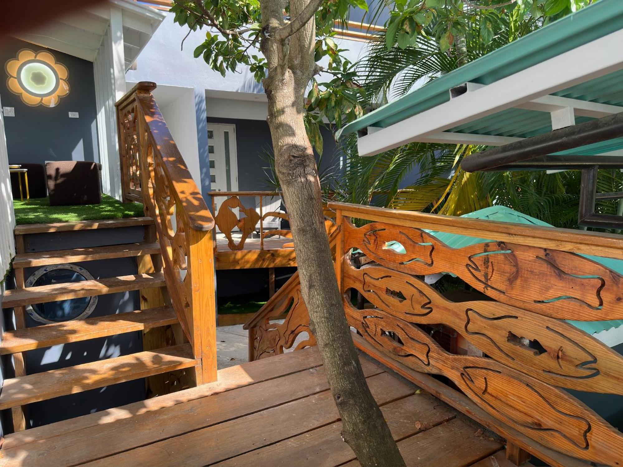 Old Crow Hotel And Suites بييكيس المظهر الخارجي الصورة