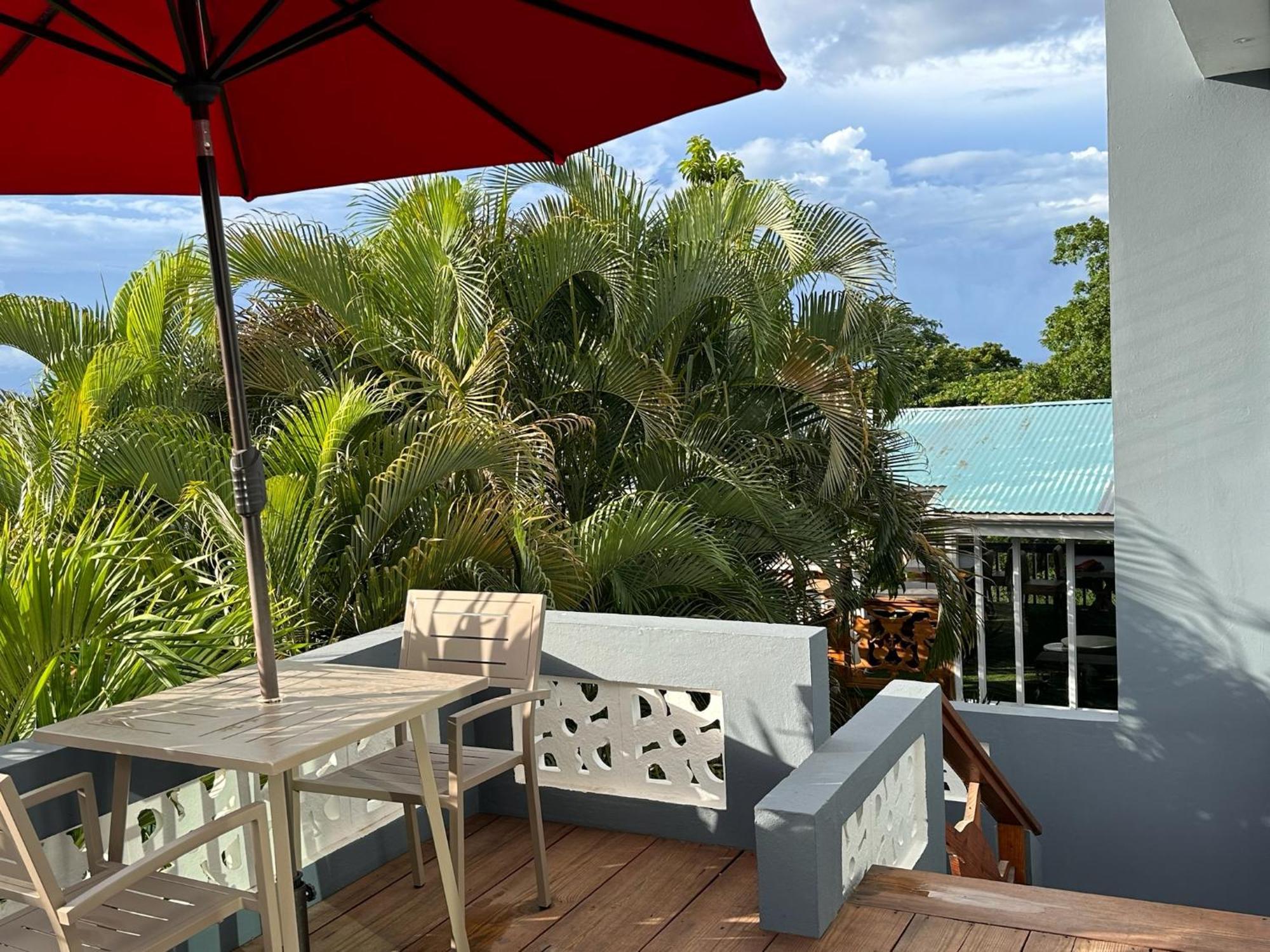 Old Crow Hotel And Suites بييكيس المظهر الخارجي الصورة